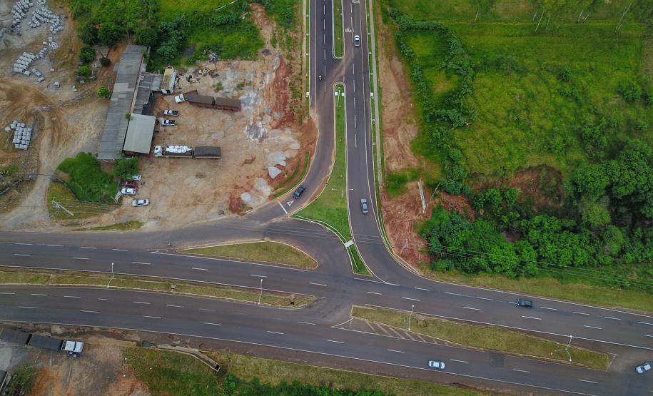 Em visita à 45ª edição da Expo Umuarama na noite desta sexta-feira (15), o governador Carlos Massa Ratinho Junior anunciou um pacote de R$ 54,7 milhões em investimentos na PR-323