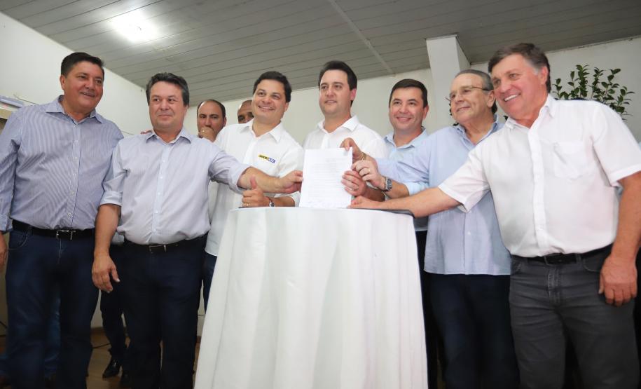 Governador Carlos Massa Ratinho Junior visita a Expo Umuarama e anuncia recursos para investimentos em infraestrutura e melhoria urbana no município. -  Umuarama, 15/03/2019  -  Foto: José Fernando Ogura/ANPr