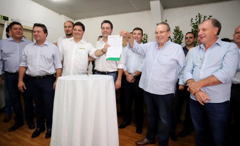 Governador Carlos Massa Ratinho Junior visita a Expo Umuarama e anuncia recursos para investimentos em infraestrutura e melhoria urbana no município. -  Umuarama, 15/03/2019  -  Foto: José Fernando Ogura/ANPr