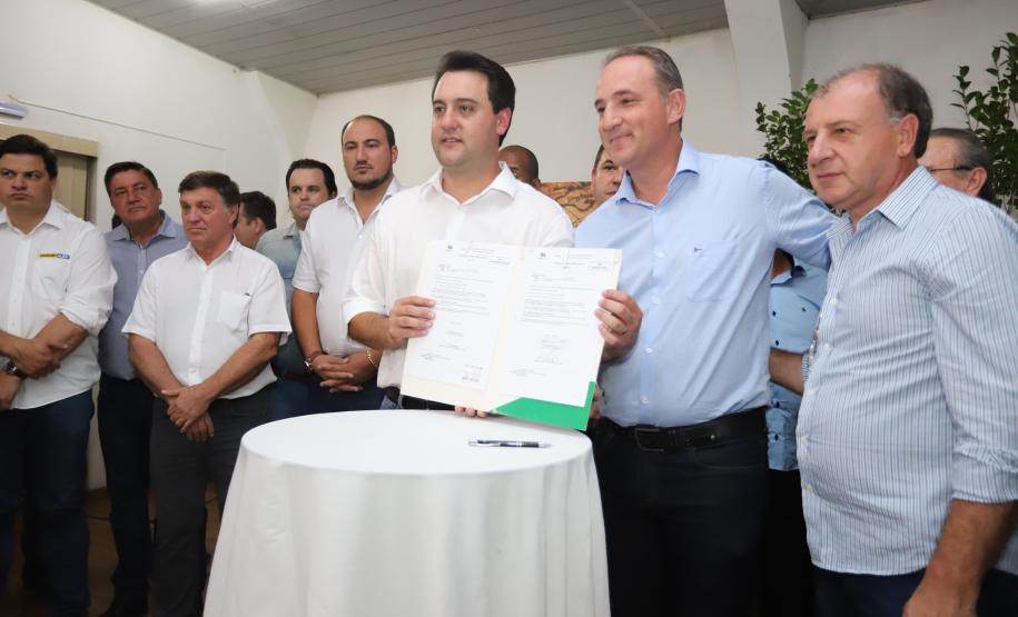 Governador Carlos Massa Ratinho Junior visita a Expo Umuarama e anuncia recursos para investimentos em infraestrutura e melhoria urbana no município. -  Umuarama, 15/03/2019  -  Foto: José Fernando Ogura/ANPr