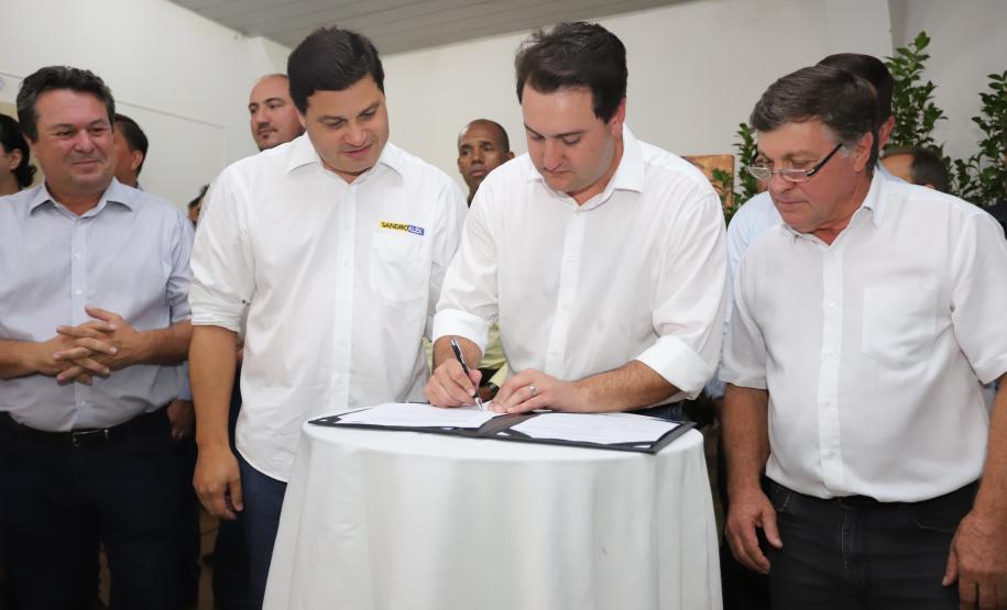 Governador Carlos Massa Ratinho Junior visita a Expo Umuarama e anuncia recursos para investimentos em infraestrutura e melhoria urbana no município. -  Umuarama, 15/03/2019  -  Foto: José Fernando Ogura/ANPr