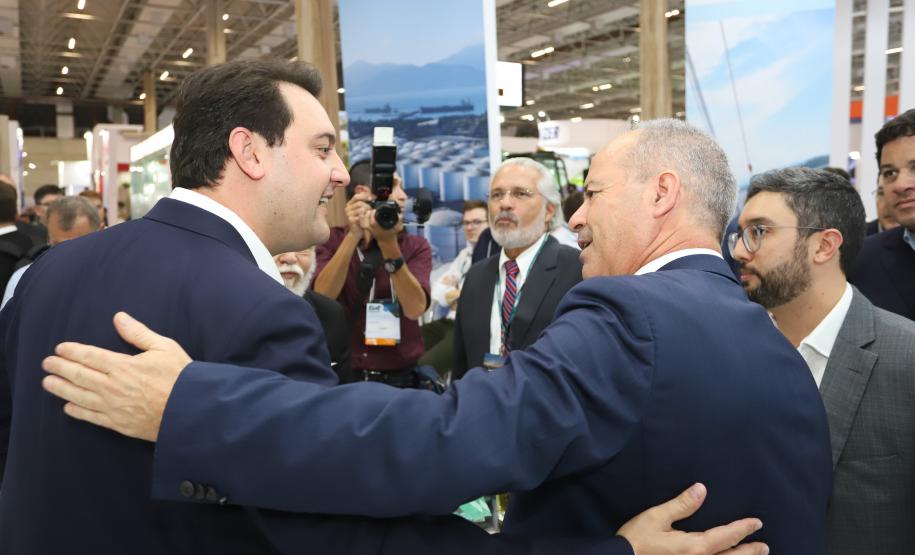O governador Carlos Massa Ratinho Júnior esteve nesta terça-feira (19) na Intermodal South America 2019, maior feira do setor de logística e comércio exterior da América Latina, onde o Estado está presente com um estande dos Portos do Paraná.  -  São Paulo, 19/03/2019  -  Foto: Rodrigo Félix Leal/ANPr