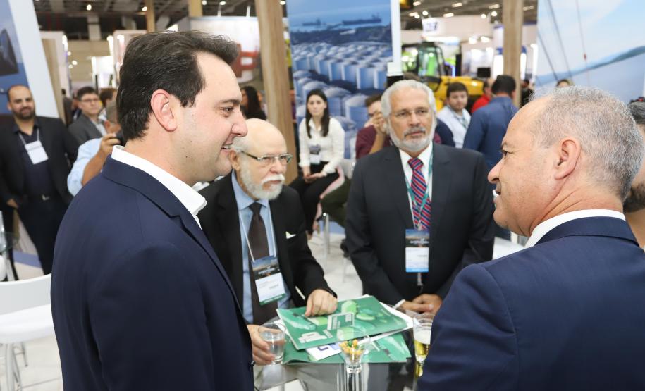 O governador Carlos Massa Ratinho Júnior esteve nesta terça-feira (19) na Intermodal South America 2019, maior feira do setor de logística e comércio exterior da América Latina, onde o Estado está presente com um estande dos Portos do Paraná.  -  São Paulo, 19/03/2019  -  Foto: Rodrigo Félix Leal/ANPr