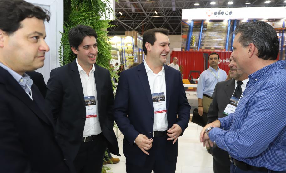 O governador Carlos Massa Ratinho Júnior esteve nesta terça-feira (19) na Intermodal South America 2019, maior feira do setor de logística e comércio exterior da América Latina, onde o Estado está presente com um estande dos Portos do Paraná.  -  São Paulo, 19/03/2019  -  Foto: Rodrigo Félix Leal/ANPr