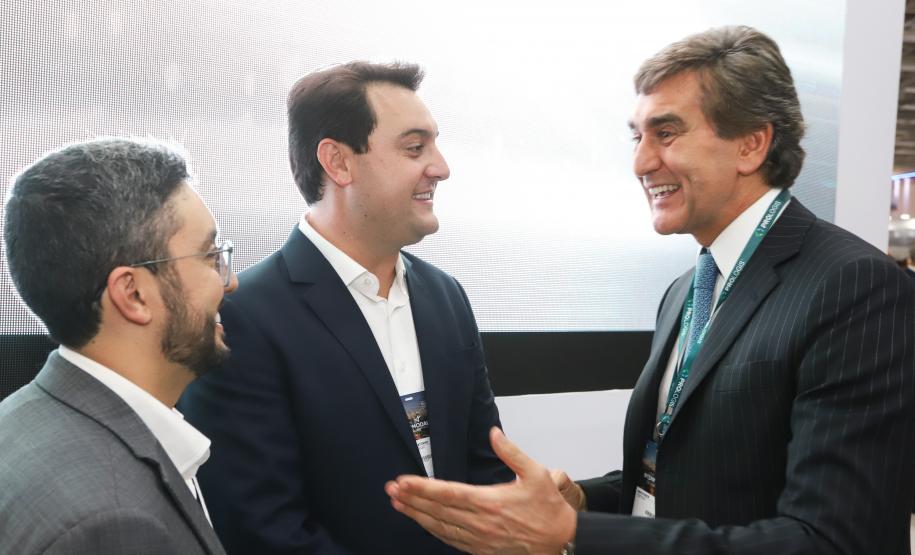 O governador Carlos Massa Ratinho Júnior esteve nesta terça-feira (19) na Intermodal South America 2019, maior feira do setor de logística e comércio exterior da América Latina, onde o Estado está presente com um estande dos Portos do Paraná.  -  São Paulo, 19/03/2019  -  Foto: Rodrigo Félix Leal/ANPr