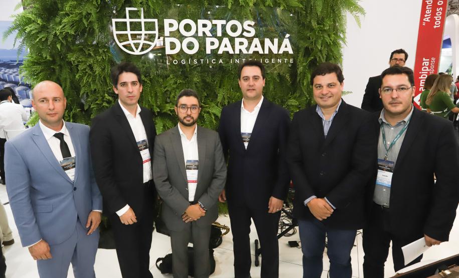 O governador Carlos Massa Ratinho Júnior esteve nesta terça-feira (19) na Intermodal South America 2019, maior feira do setor de logística e comércio exterior da América Latina, onde o Estado está presente com um estande dos Portos do Paraná.  -  São Paulo, 19/03/2019  -  Foto: Rodrigo Félix Leal/ANPr