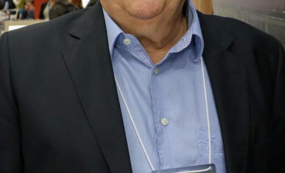 Hoje, 80% do transporte de carga para os portos paranaenses são por rodovia e 20% por trem. “Quando diversificamos os modais, as operações ficam mais eficientes e ganham em segurança. A operação não fica dependente de apenas um tipo de transporte e os custos logísticos caem”, afirma o diretor operacional, Luiz Teixeira. Foto: Claudio Neves/APPA