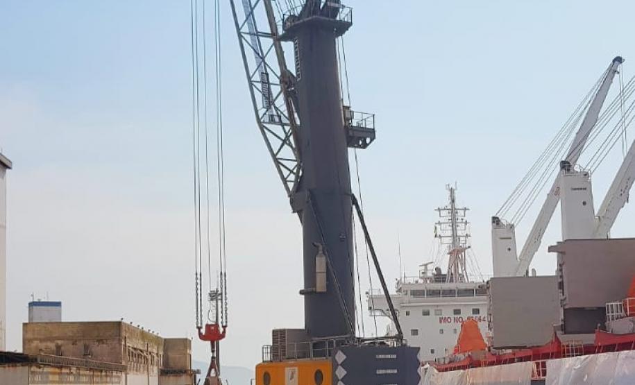 Porto de Antonina exporta farelo de soja não transgênica. Foto: Arquivo/TPPF