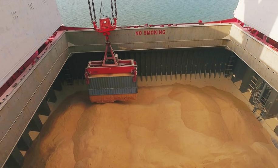 Porto de Antonina exporta farelo de soja não transgênica. Foto: Arquivo/TPPF