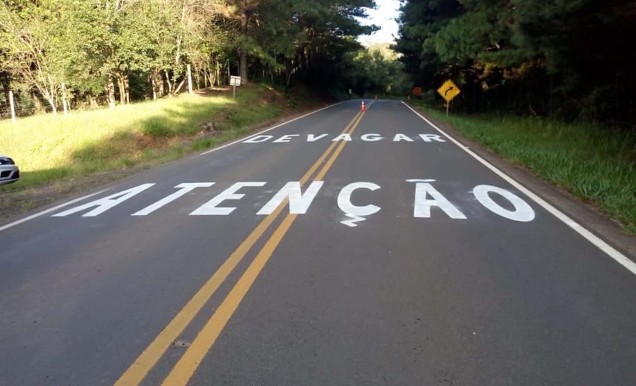 Tráfego na PR-340, entre Tibagi e Telêmaco Borba, foi liberado em meia pista na tarde desta terça-feira (25/3). Foto:DER