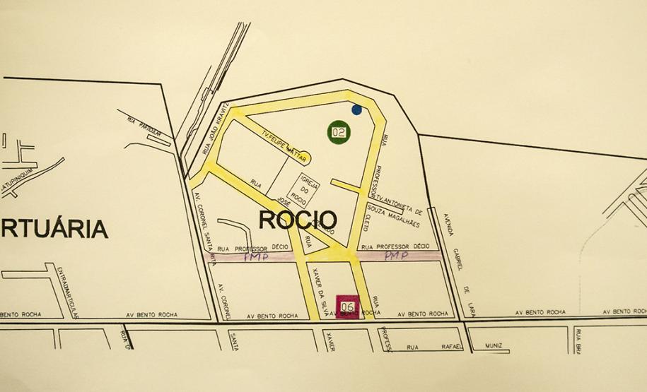 Os Portos do Paraná farão convênio com o Município de Paranaguá para recuperar as vias do entorno do Santuário Estadual de Nossa Senhora do Rocio. A obra visa melhorar o acesso da comunidade local, dos visitantes e peregrinos. O anúncio foi feito nesta terça-feira (27), no salão paroquial do Santuário.   -  Paranaguá, 27/03/2019  -  Foto: Claudio Neves/APPA