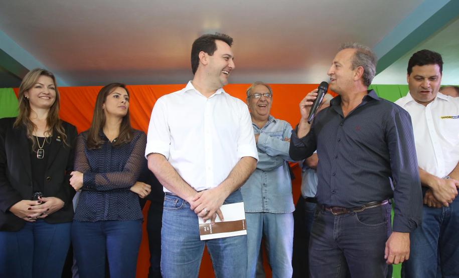 Governador Carlos Massa Ratinho Junior autoriza o início das obras de pavimentação de 9 quilômetros da estrada do Socavão, em Castro. Foto: Jaelson Lucas/ANPr