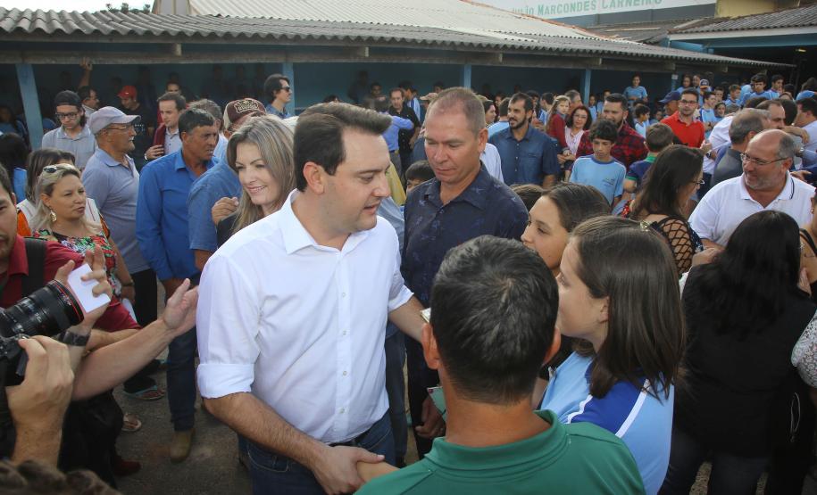 Governador Carlos Massa Ratinho Junior autoriza o início das obras de pavimentação de 9 quilômetros da estrada do Socavão, em Castro. Foto: Jaelson Lucas/ANPr