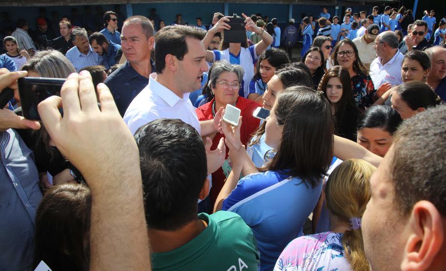 Governador Carlos Massa Ratinho Junior autoriza o início das obras de pavimentação de 9 quilômetros da estrada do Socavão, em Castro. Foto: Jaelson Lucas/ANPr