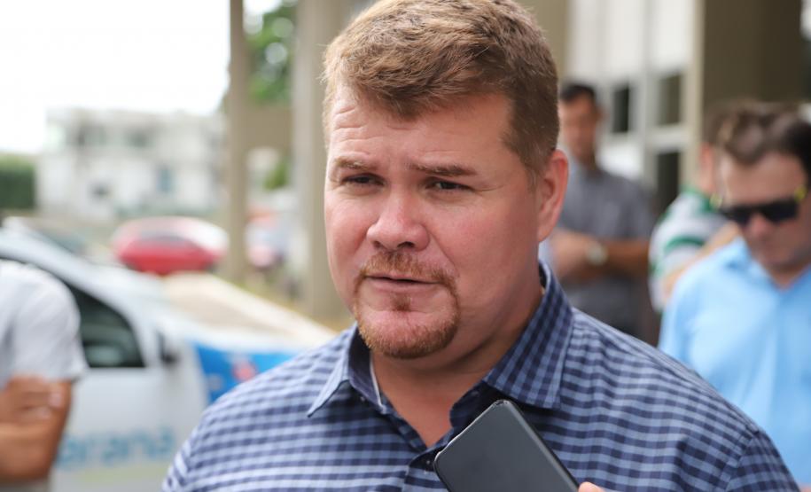 O governador Carlos Massa Ratinho Júnior anuncia medidas para melhoria viária no município de Paranaguá. Foto: José Fernando Ogura/ANPr