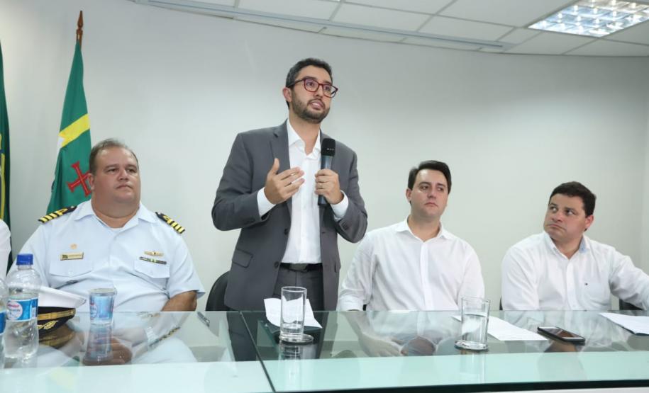 O governador Carlos Massa Ratinho Júnior anuncia medidas para melhoria viária no município de Paranaguá. Foto:Rodrigo Felix Leal/ANPr