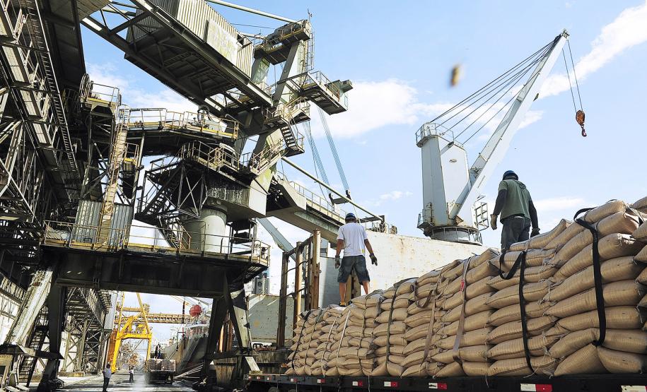 Porto de Paranaguá  -  Foto: Divulgação APPA