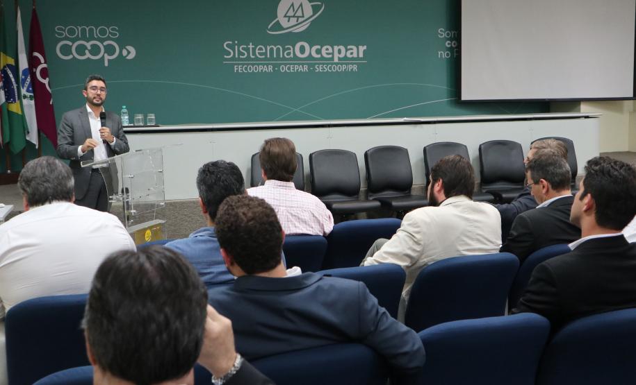 Com a participação do vice-governador Darci Piana, a administração dos Portos do Paraná fez uma apresentação nesta terça-feira (16) para representantes do setor produtivo do Estado sobre o cenário atual da atividade portuária no Paraná