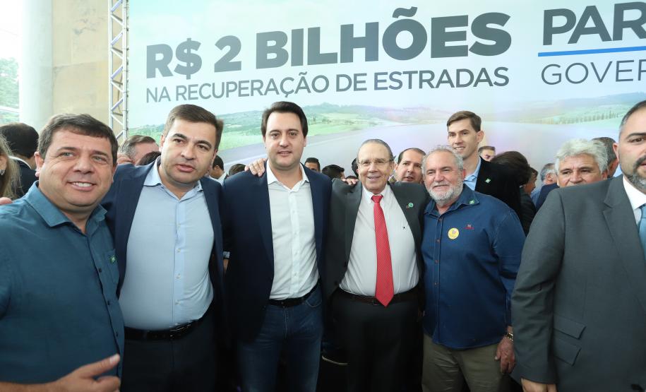O governador Carlos Massa Ratinho Junior lançou, nesta terça-feira (07), o Programa de Revitalização das Estradas, que vai beneficiar todas as regiões do Paraná. Foto: Rodrigo Felix Leal/ANPr