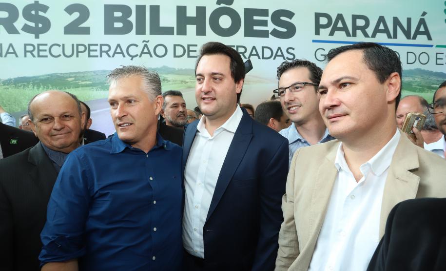 O governador Carlos Massa Ratinho Junior lançou, nesta terça-feira (07), o Programa de Revitalização das Estradas, que vai beneficiar todas as regiões do Paraná. Foto: Rodrigo Felix Leal/ANPr