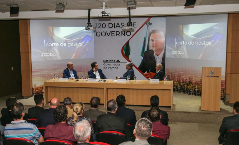 O governador Carlos Massa Ratinho Junior participa de reunião com associados do Sinduscon-PR. Curitiba, 07/05/2019 - Foto: Geraldo Bubniak/ANPr