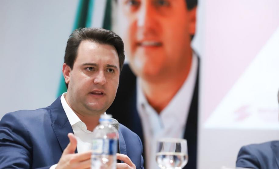 O governador Carlos Massa Ratinho Junior participa de reunião com associados do Sinduscon-PR nesta terça-feira (7) apresentando um balanço dos 120 dias de gestão do Estado. Curitiba, 07/05/2019 - Foto: Rodrigo Felix Leal/ANPr