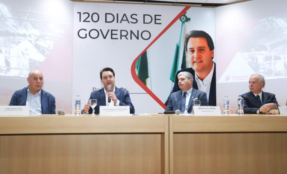 O governador Carlos Massa Ratinho Junior participa de reunião com associados do Sinduscon-PR nesta terça-feira (7) apresentando um balanço dos 120 dias de gestão do Estado. Curitiba, 07/05/2019 - Foto: Rodrigo Felix Leal/ANPr