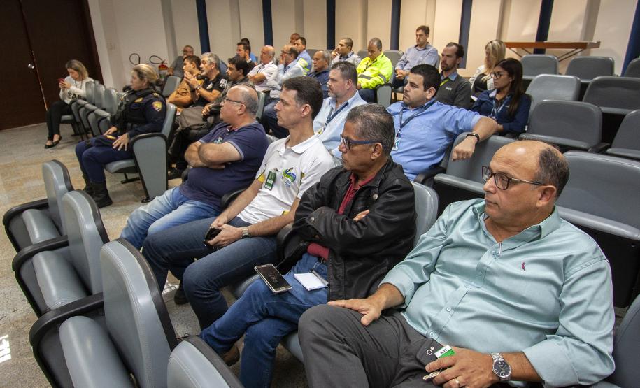 Os roubos de cargas resultados das vazadas, em que criminosos despejam os produtos dos caminhões com destino ao Porto de Paranaguá, diminuíram 80% no último trimestre