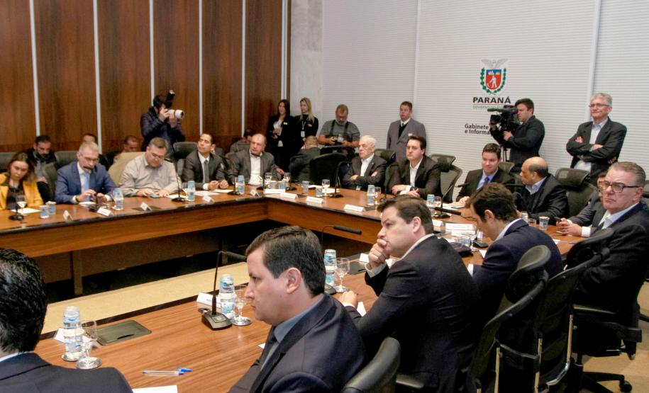 Governador Carlos Massa Ratinho Junior coordena reunião com a equipe de governo. - Curitiba, 25/06/2019 - Foto: Valdelino Alves Pontes