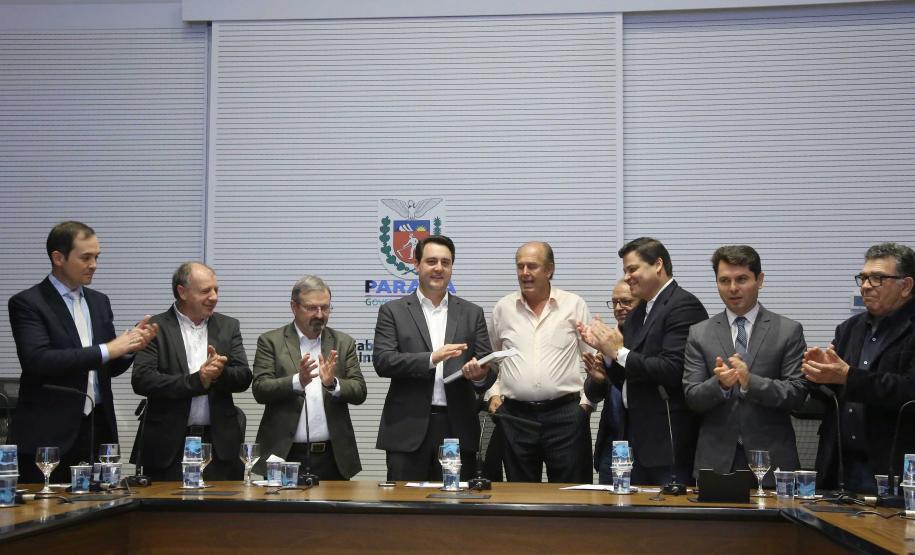 Governador Carlos Massa Ratinho Junior durante reunião com executivos da Klabin - Curitiba, 02/07/2019 - Foto: Jaelson Lucas/ANPr