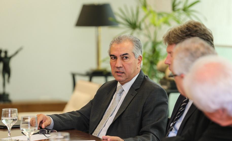 O governador Carlos Massa Ratinho Junior recebeu nesta quarta-feira (7), no Palácio Iguaçu, dirigentes da OnlyStars, que representam grupos empresariais chineses e portugueses no Brasil. Reinaldo Azambuja, governador de Mato Grosso do Sul esteve presente no evento. Curitiba, 05/08/2019 -Foto: Geraldo Bubniak/ANPr