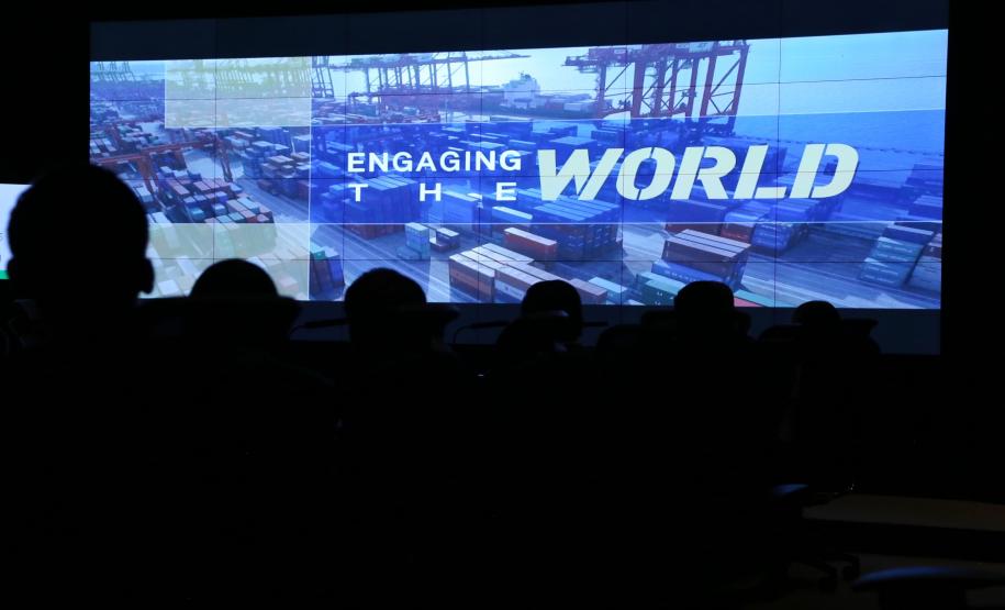 O governador Carlos Massa Ratinho Junior e técnicos da Secretaria de Infraestrutura e Logística apresentaram nesta quarta-feira (7) ao grupo China Merchants projetos ferroviários de curto, médio e longo prazos no Paraná