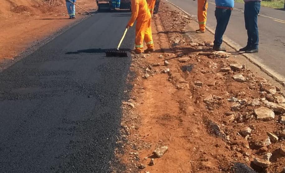 O Governo do Estado está investindo R$ 74,4 milhões em obras de rodovias da região Noroeste. Estão em andamento a duplicação da PR-323, de Paiçandu até Doutor Camargo, e a construção de uma ciclovia no município de Terra Boa, na PR-082. As obras são executadas pelo Departamento de Estradas de Rodagem do Paraná (DER-PR). Foto: Divulgação/DER