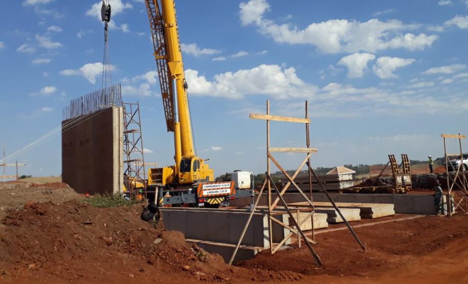 O Governo do Estado está investindo R$ 74,4 milhões em obras de rodovias da região Noroeste. Estão em andamento a duplicação da PR-323, de Paiçandu até Doutor Camargo, e a construção de uma ciclovia no município de Terra Boa, na PR-082. As obras são executadas pelo Departamento de Estradas de Rodagem do Paraná (DER-PR). Foto: Divulgação/DER