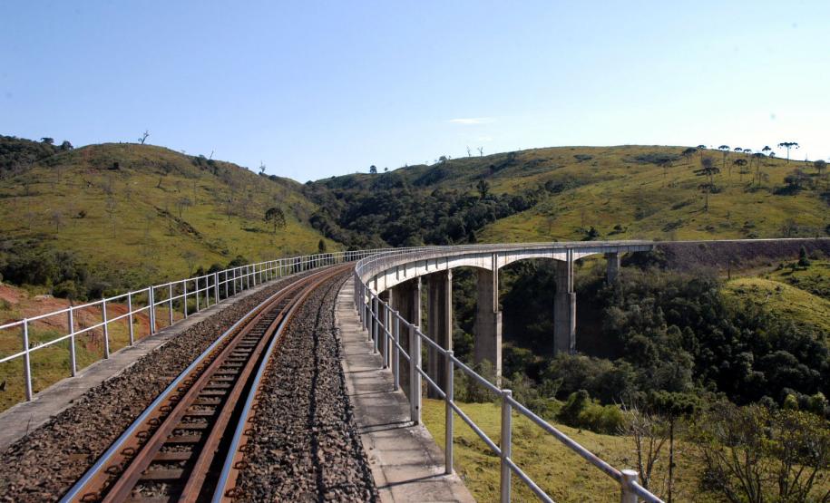 Governo do Paraná inicia processo para estudo de modal ferroviário. Foto: Arquivo/AEN