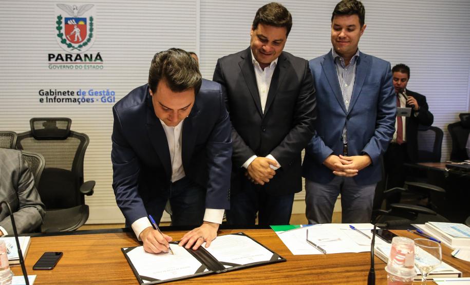 O governador Carlos Massa Ratinho Junior participa nesta terça-feira (15) da reunião com a equipe de governo. 15/10/2019 - Foto: Geraldo Bubniak/AEN