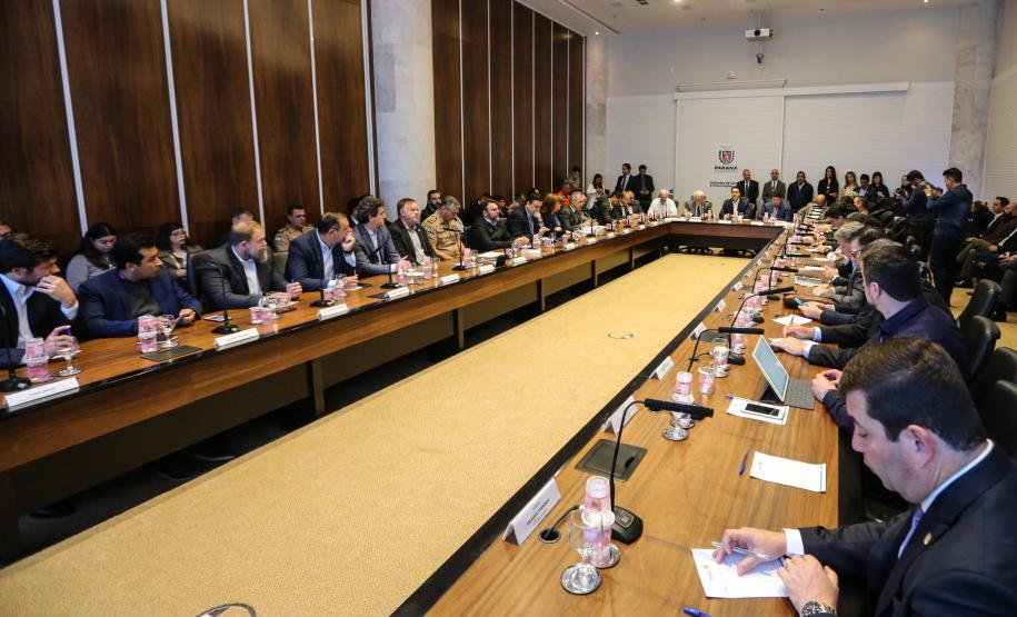 O governador Carlos Massa Ratinho Junior participa nesta terça-feira (15) da reunião com a equipe de governo. 15/10/2019 - Foto: Geraldo Bubniak/AEN