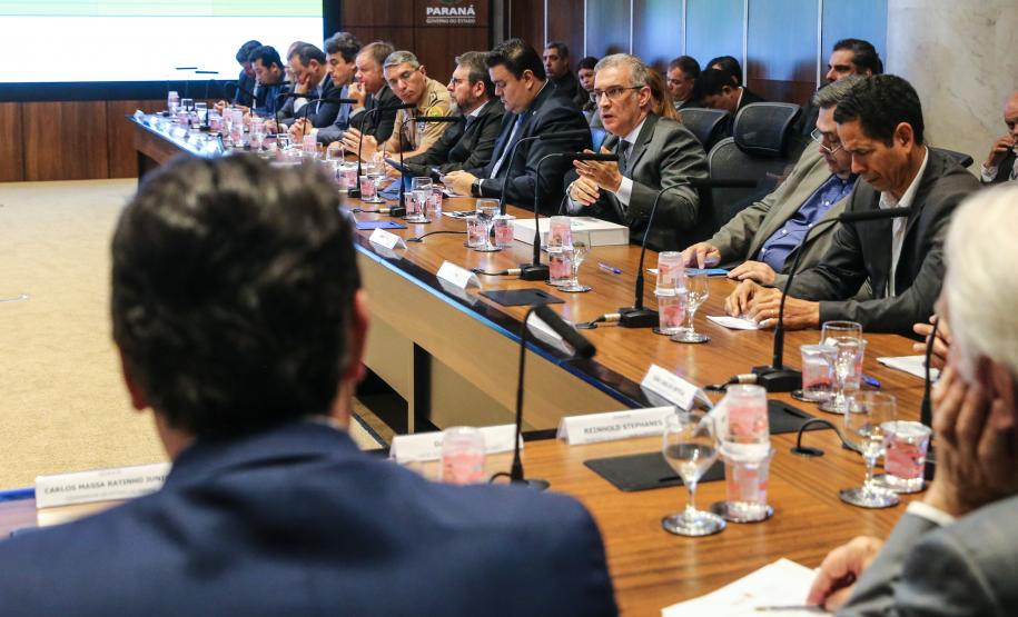 O governador Carlos Massa Ratinho Junior participa nesta terça-feira (15) da reunião com a equipe de governo. 15/10/2019 - Foto: Geraldo Bubniak/AEN