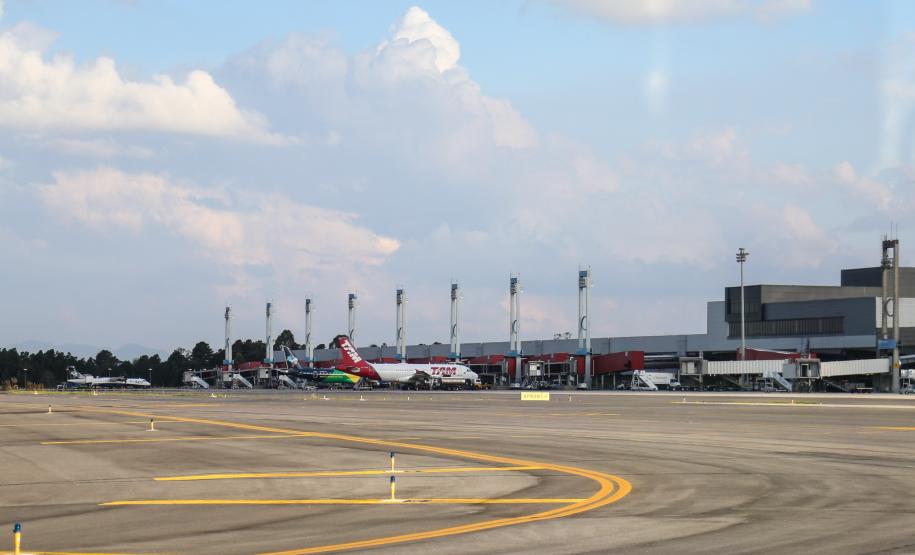 Nove voos marcam estreia do programa Voe Paraná. Foto: Geraldo Bubniak/AEN