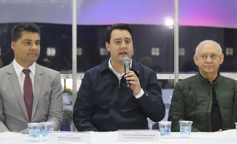 O governador concede coletiva à imprensa.Ponta Grossa, 23-10-19.Foto: Arnaldo Alves / AEN.