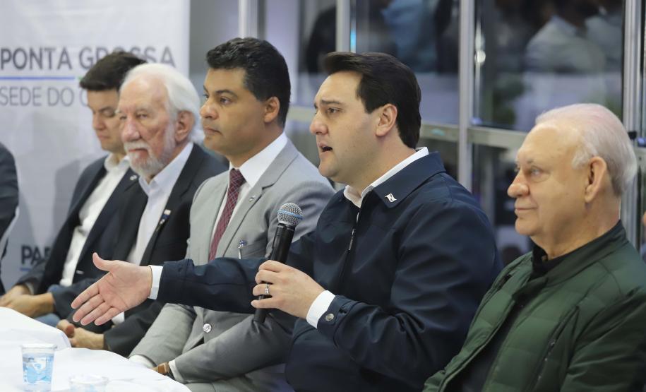 O governador concede coletiva à imprensa.Ponta Grossa, 23-10-19.Foto: Arnaldo Alves / AEN.