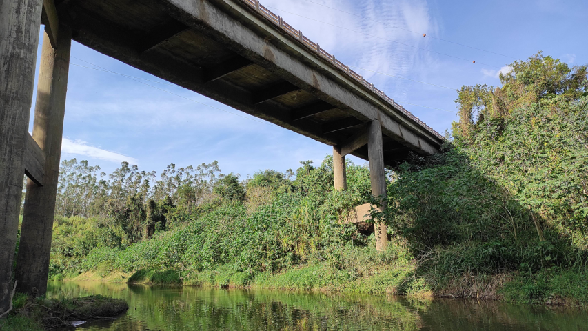 Ponte Rio Laranjinha PRC-272 em Figueira