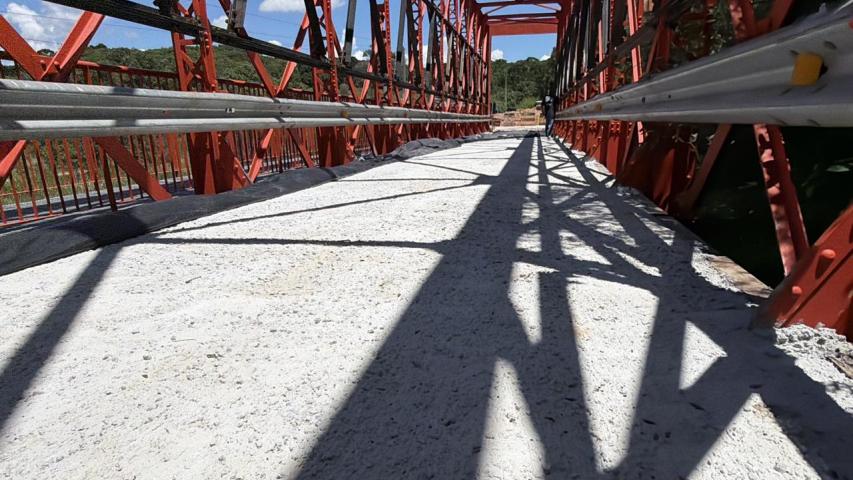 Ponte sobre o Rio da Várzea na PR-427