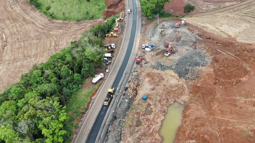 PR-180 e PR-281 restauração do pavimento entre Francisco Beltrão e Dois Vizinhos